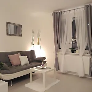  Апартаменты Anastasia-apartment & Garage