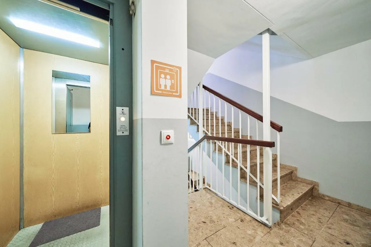 Leuhusen Center Apartments Вена Австрия